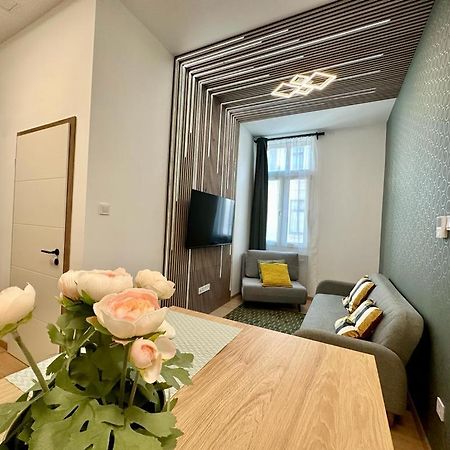 Apartment At Gozsdu Courtyard #Partyzone #Downtown #Freeparking Budapest Eksteriør billede