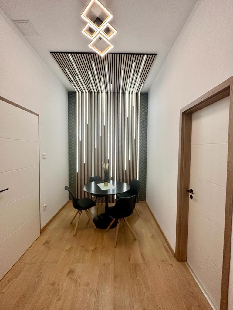 Apartment At Gozsdu Courtyard #Partyzone #Downtown #Freeparking Budapest Eksteriør billede